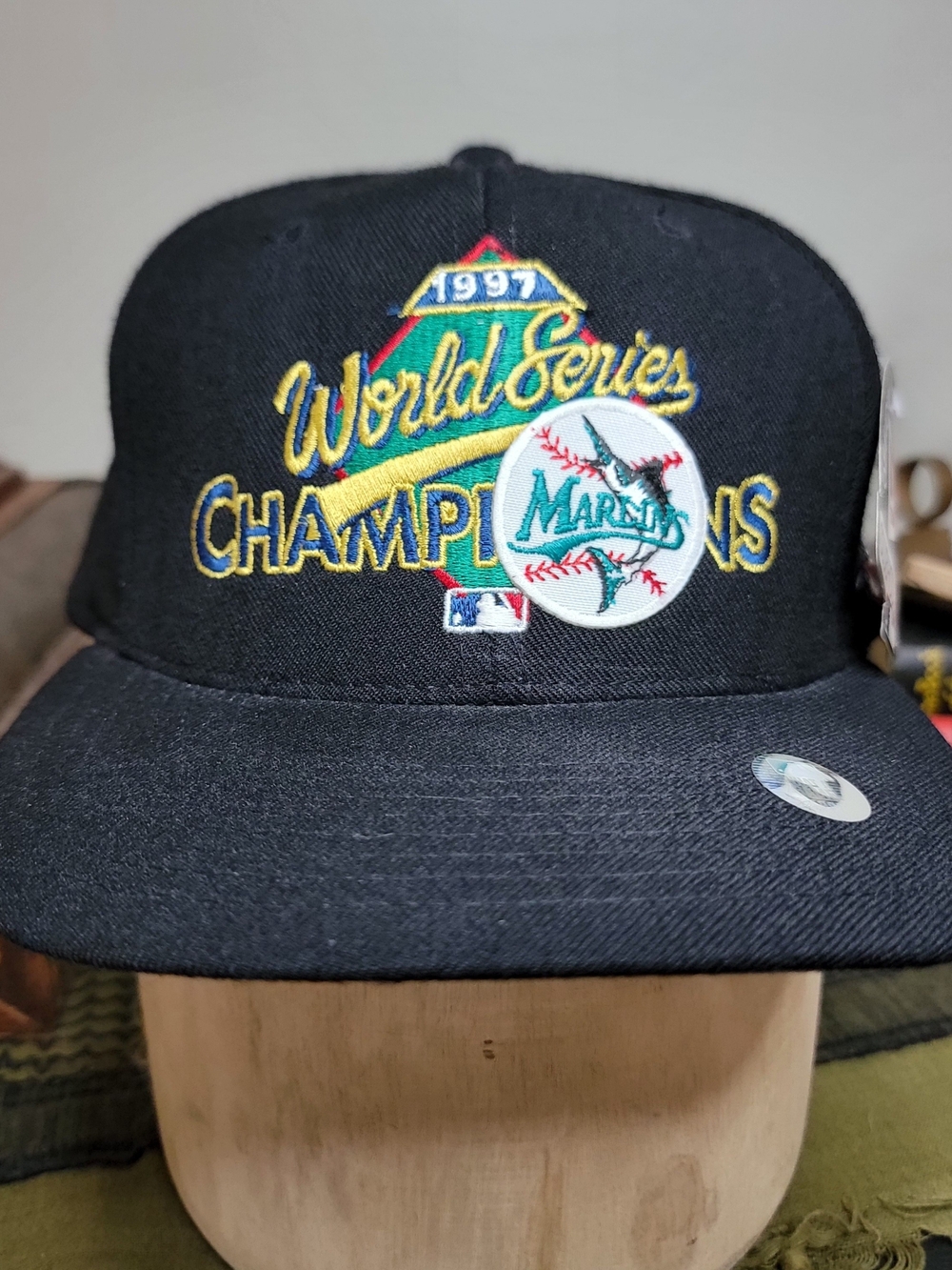 Vintage New Era 1997 World Series Champions Florida Marlins Clubhouse Cap w/Tags